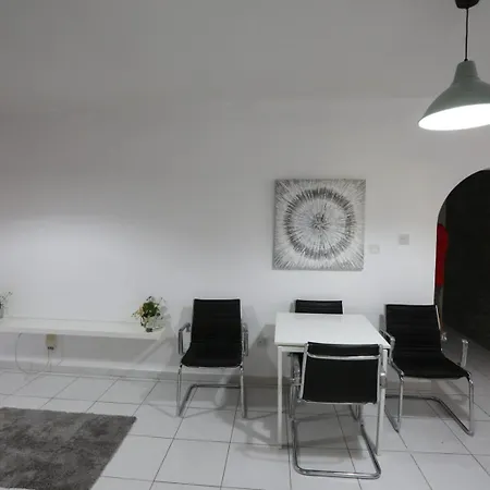 Near The Beach Holiday Apartment Limassol Exterior photo